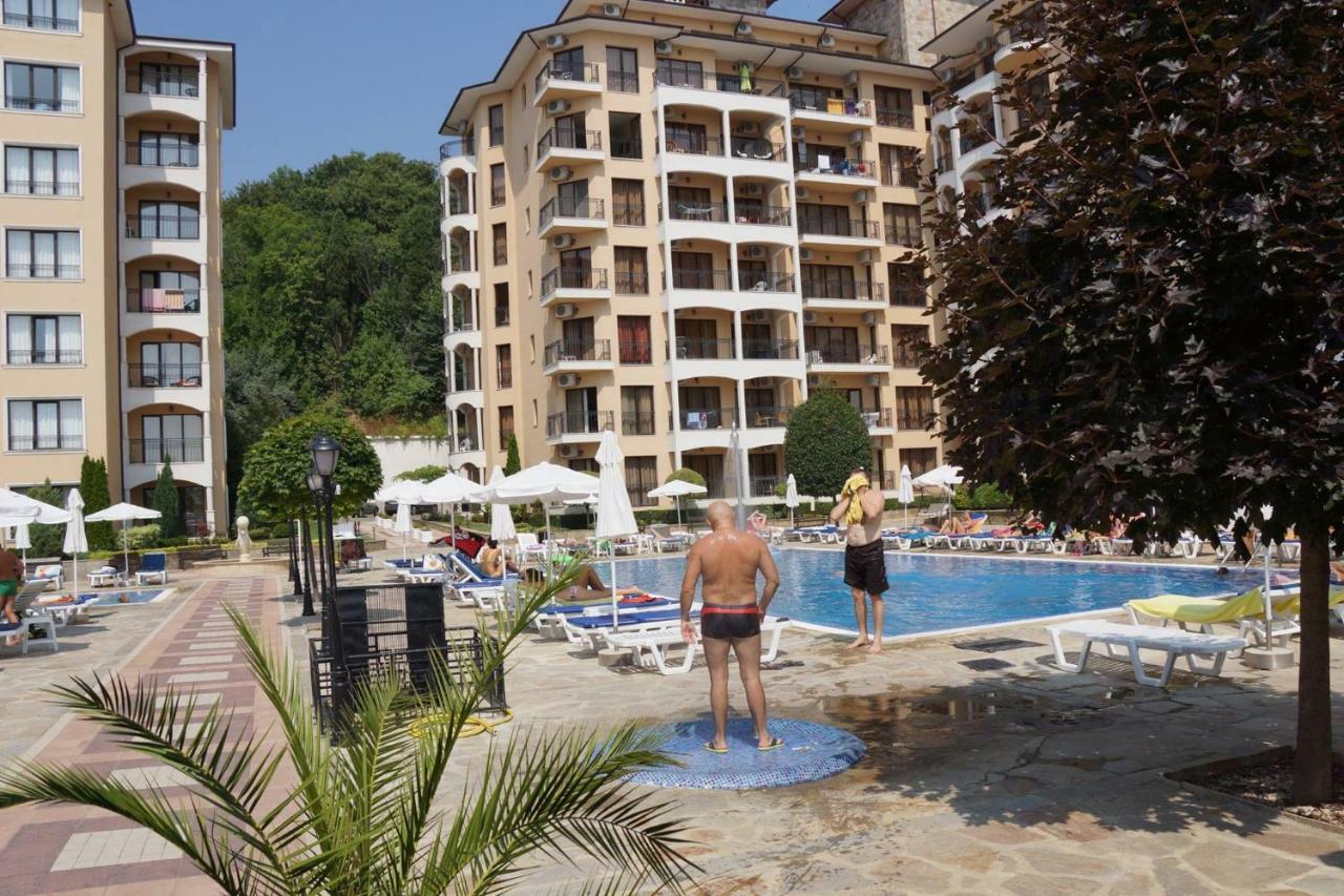 Bendita Mare Family Apartments غولدن ساندز المظهر الخارجي الصورة