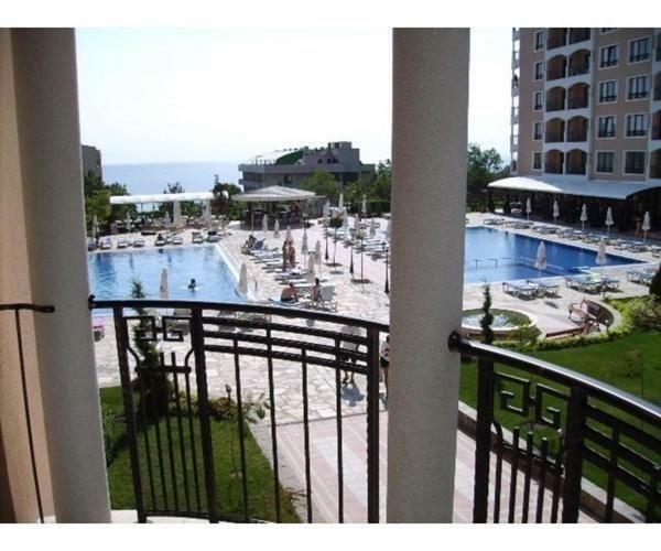 Bendita Mare Family Apartments غولدن ساندز المظهر الخارجي الصورة